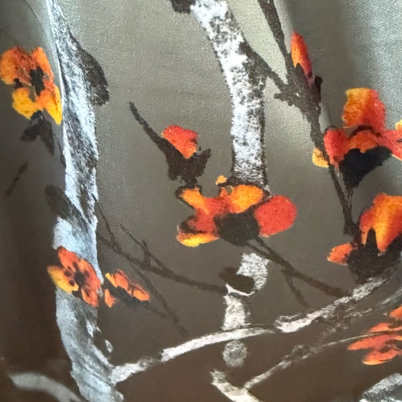 Elegant Women's Satin Kimono Robe - White and Black - Picture 6 of 9